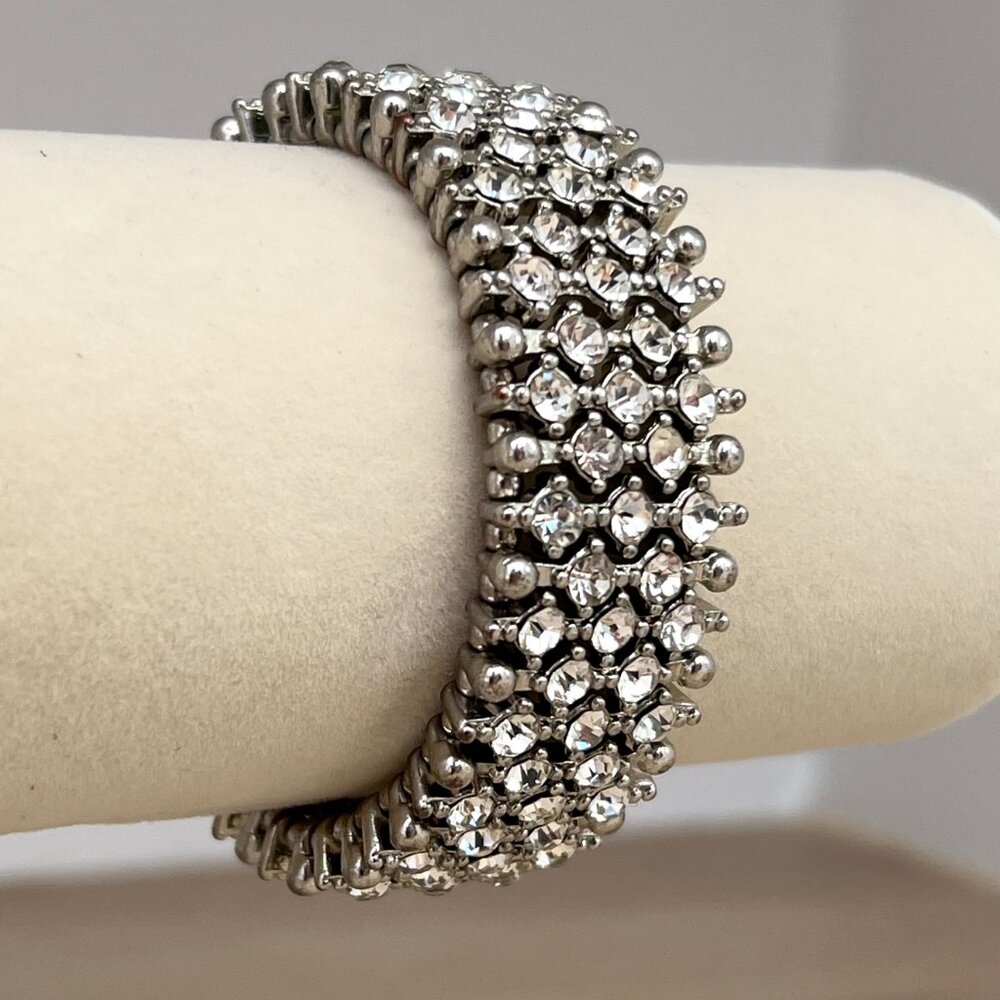 Vintage White Rhinestone Silver-tone Metal  1" Wide Stretch Bracelet / Showgirl - Picture 14 of 14